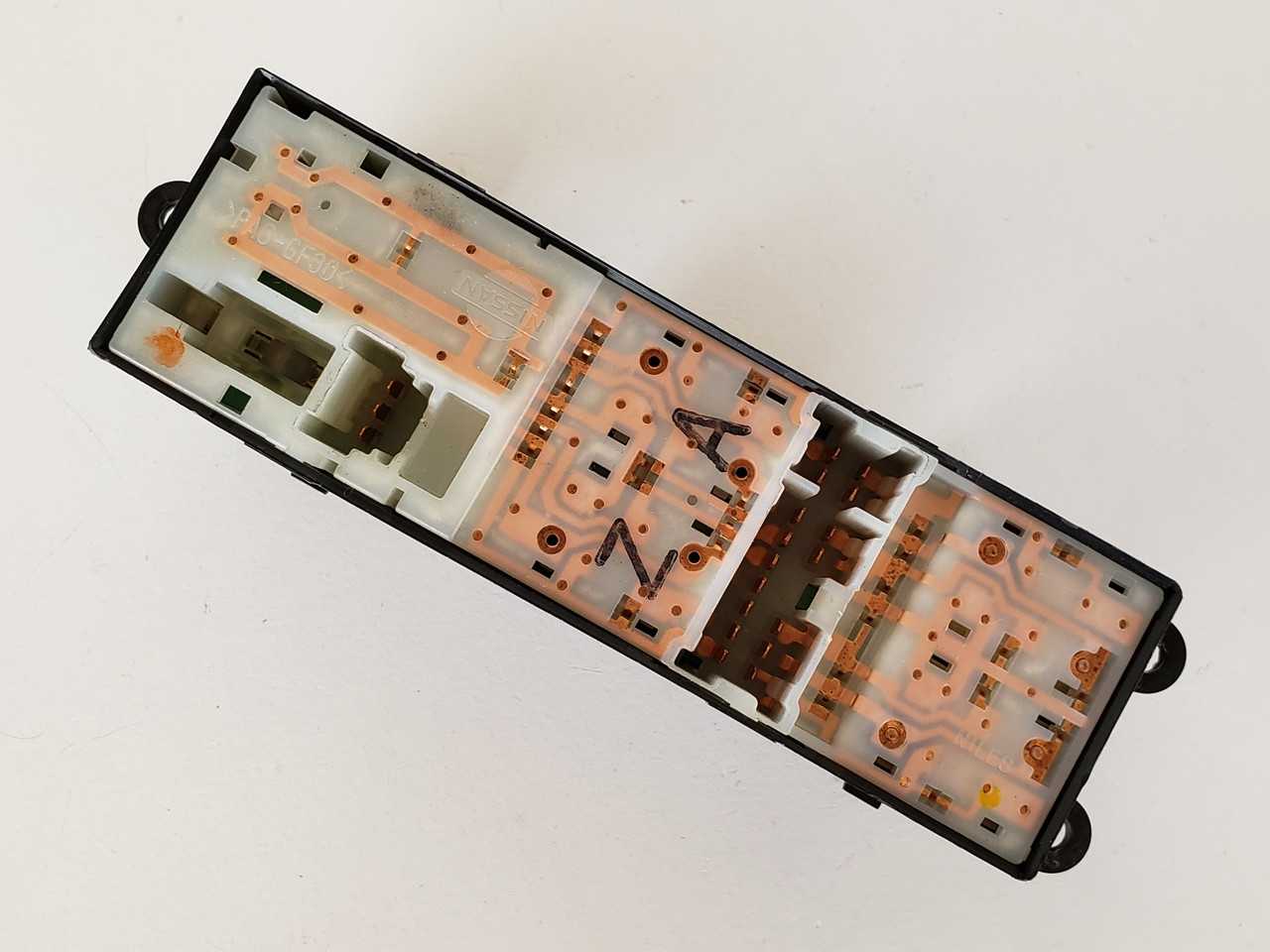 04-08 Nissan Maxima 25401 7Y010 Drivers Side Left Master Window Switch OEM