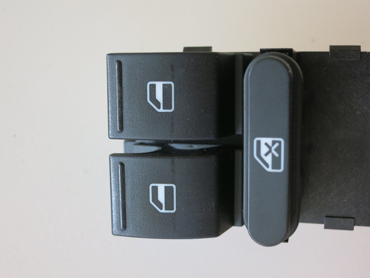 05-17 Volkswagen VW Jetta Drivers Side Left Master Window Switch OEM