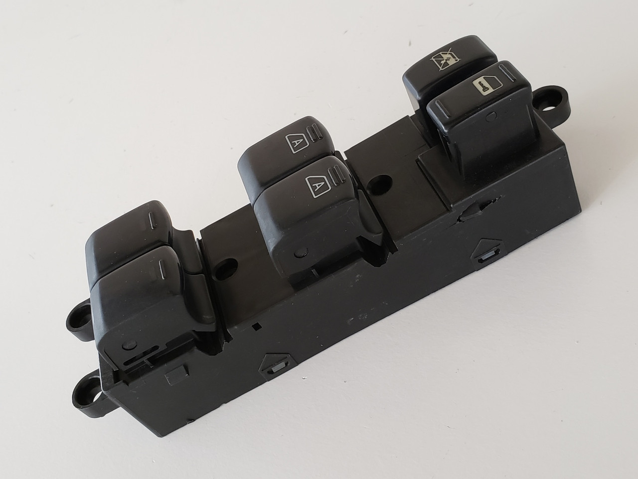 04-08 Nissan Maxima 25401 7Y000 Drivers Side Left Master Window Switch OEM