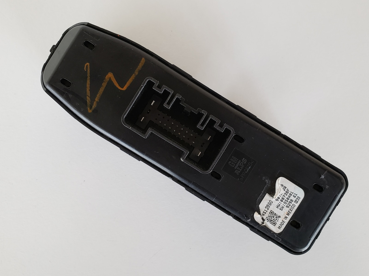 18-19 Chevy Equinox 84512890 Drivers Side Left Master Window Switch OEM 18-19 Chevy Equinox 84512890 Drivers Side Left Master Window Switch OEM