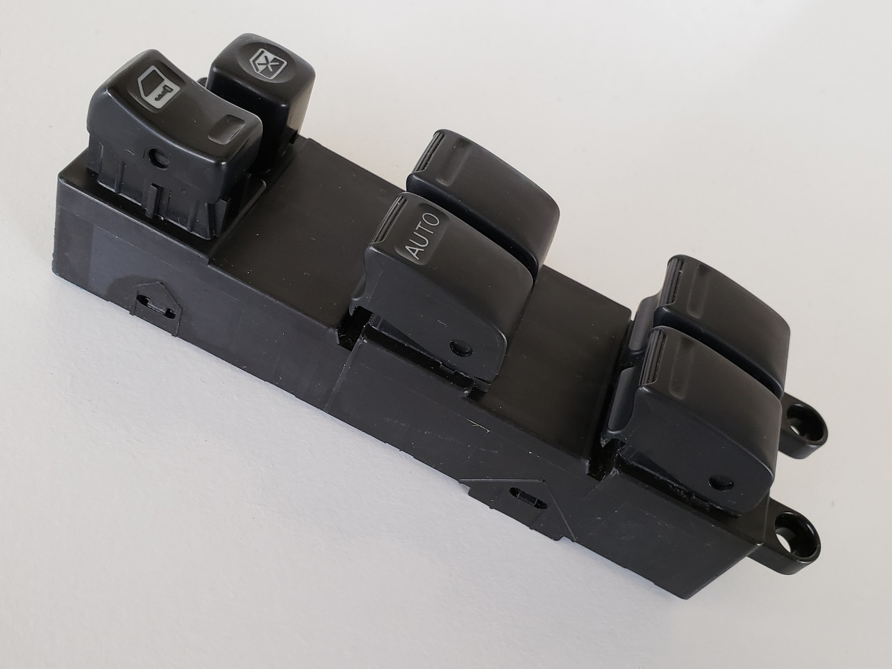 03-04 Infiniti G35 25401-AM610 Drivers Side Left Master Window Switch OEM