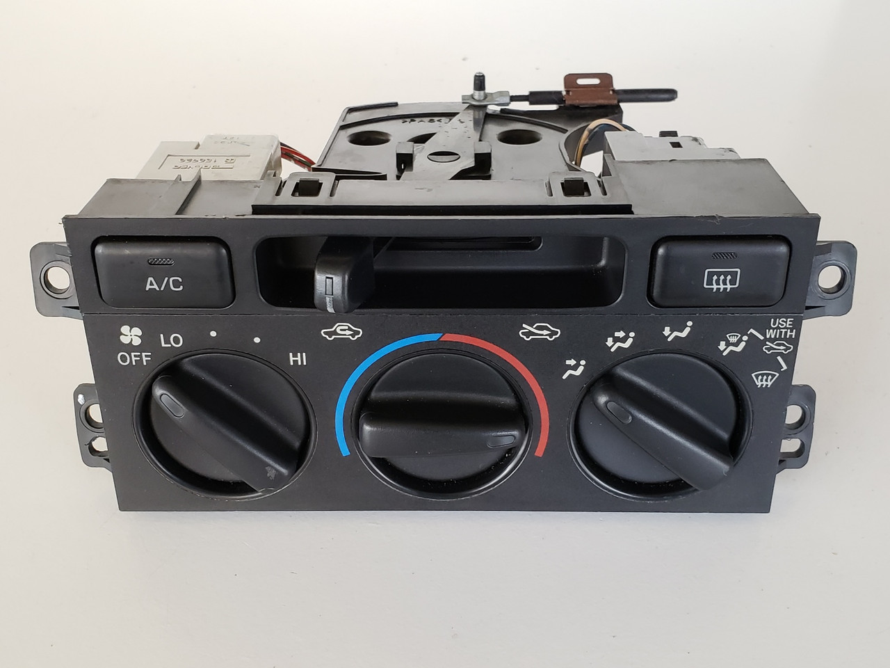 99-03 Toyota Solara Climate Control Panel Temperature Unit A/C Heater 99-03 Toyota Solara Climate Control Panel Temperature Unit A/C Heater