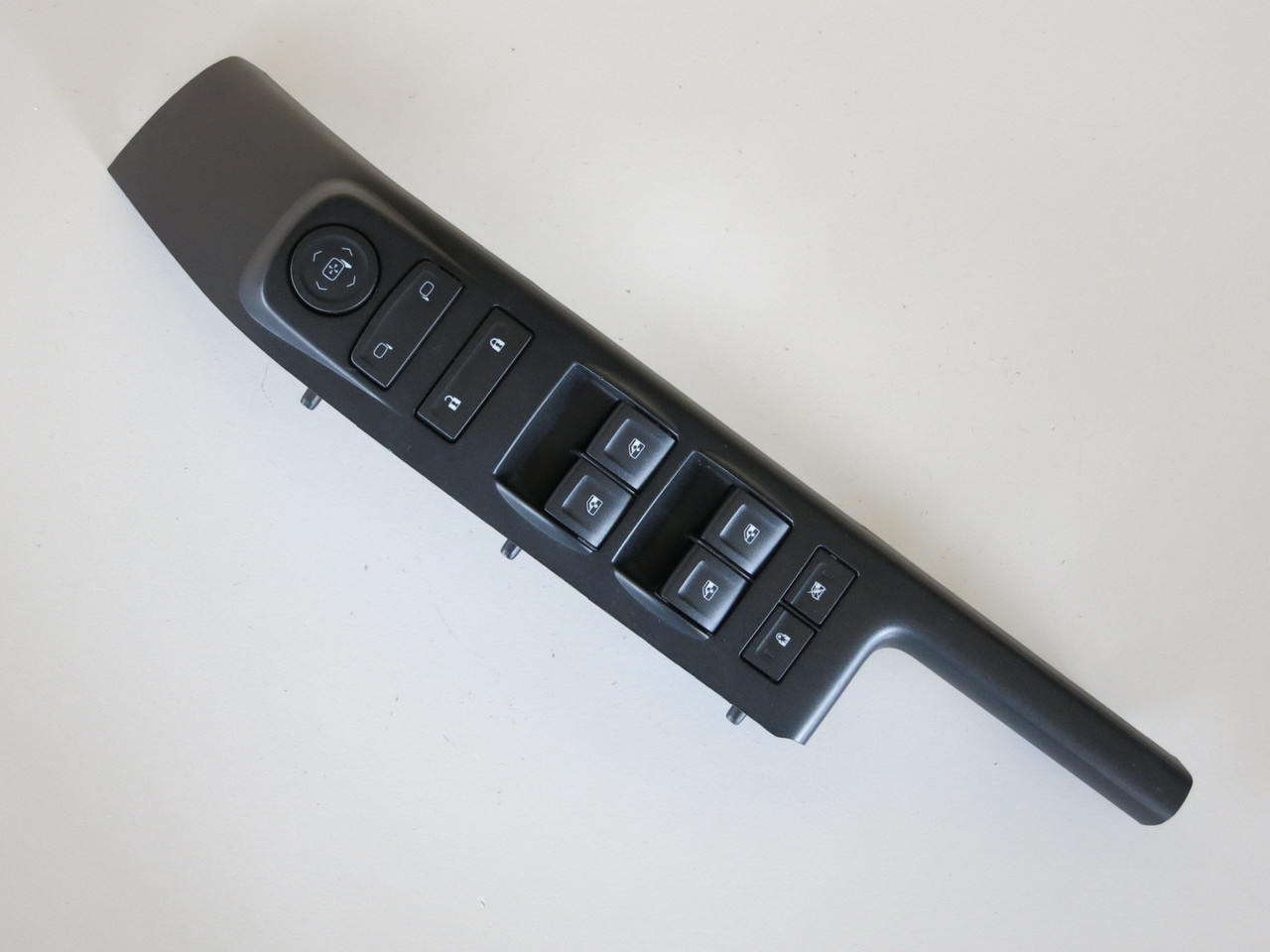 14-17 Chevy Silverado 1500 Drivers Side Left Master Window Switch OEM 14-17 Chevy Silverado 1500 Drivers Side Left Master Window Switch OEM