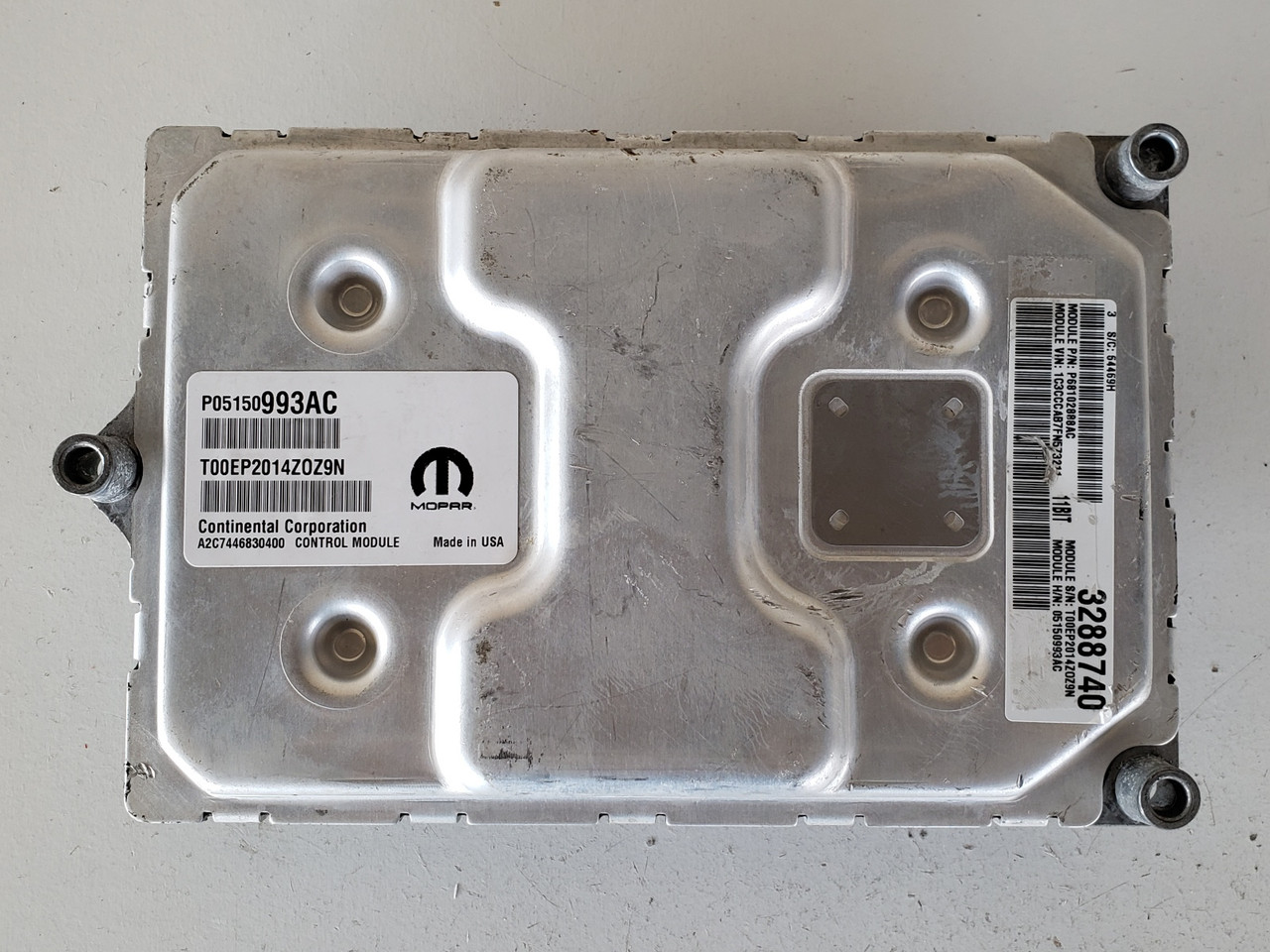 2015 Chrysler 200 P68102888AC Computer Brain Engine Control ECU ECM EBX Module
