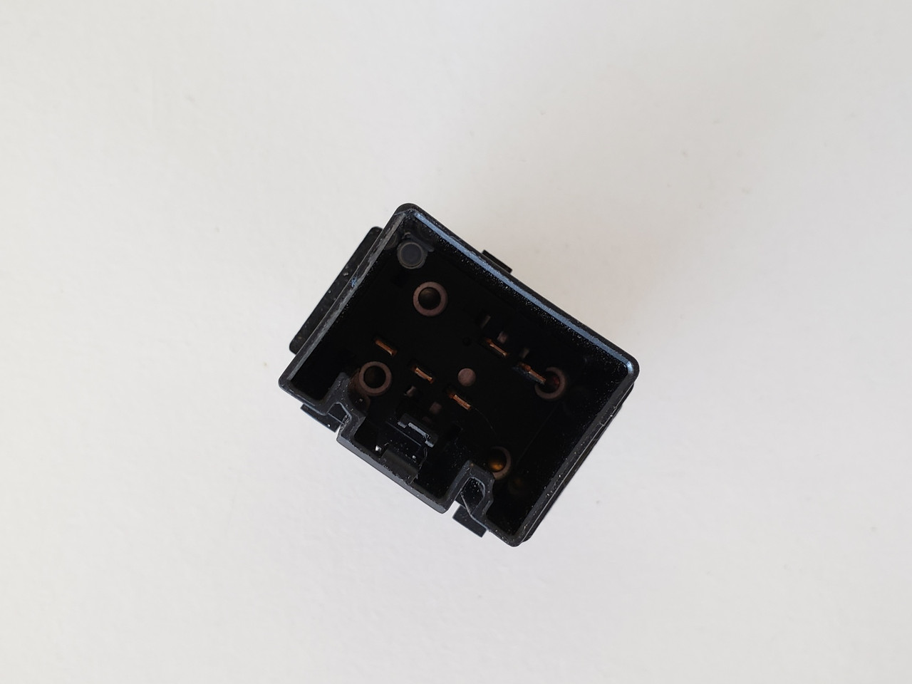 02-03 Lincoln Town Car 3W1T-14529-AEW Right Front Passenger Window Switch OEM