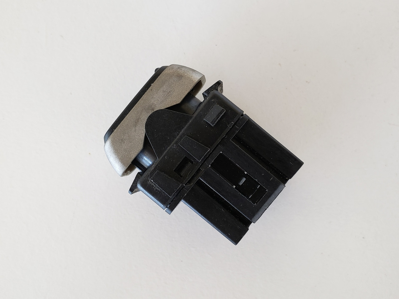 02-03 Lincoln Town Car 3W1T-14529-AEW Right Front Passenger Window Switch OEM