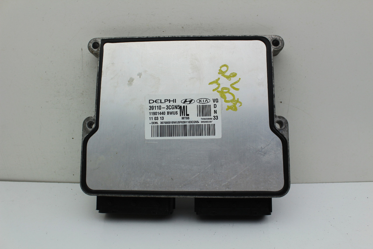 14-16 Kia Cadenza 39110-3CGN5 Computer Brain Engine Control ECU ECM EBX Module