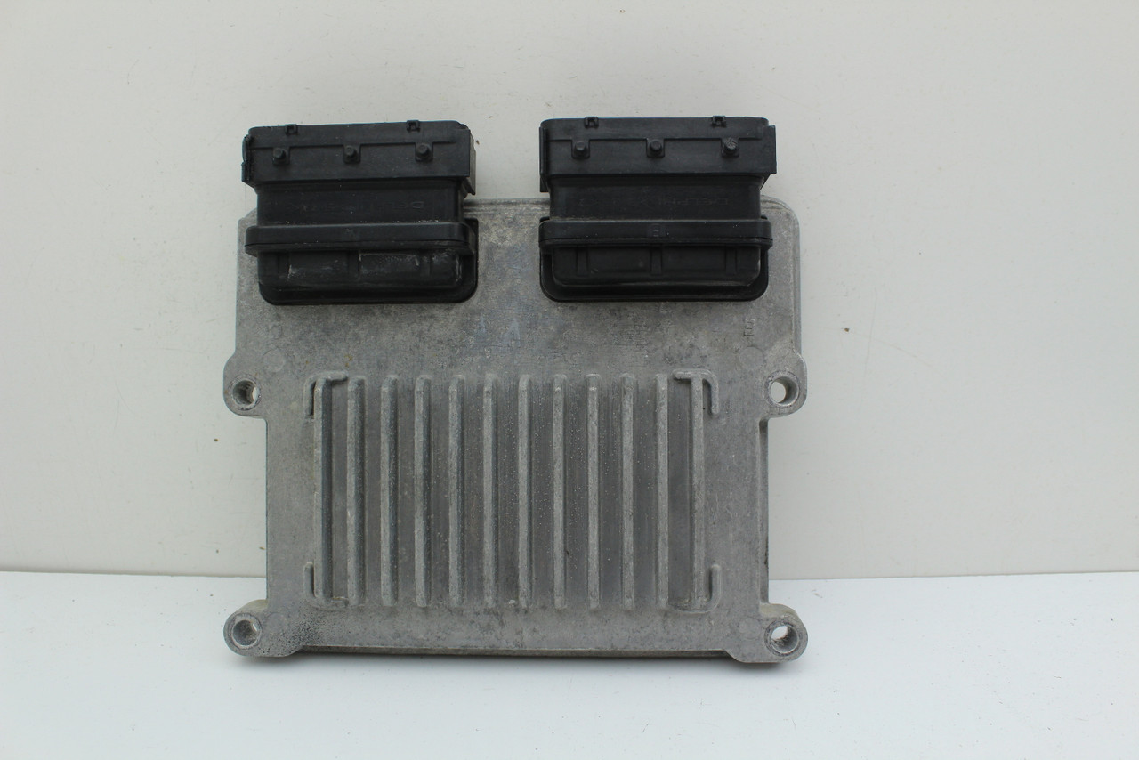 14-16 Kia Cadenza 39110-3CGN5 Computer Brain Engine Control ECU ECM EBX Module