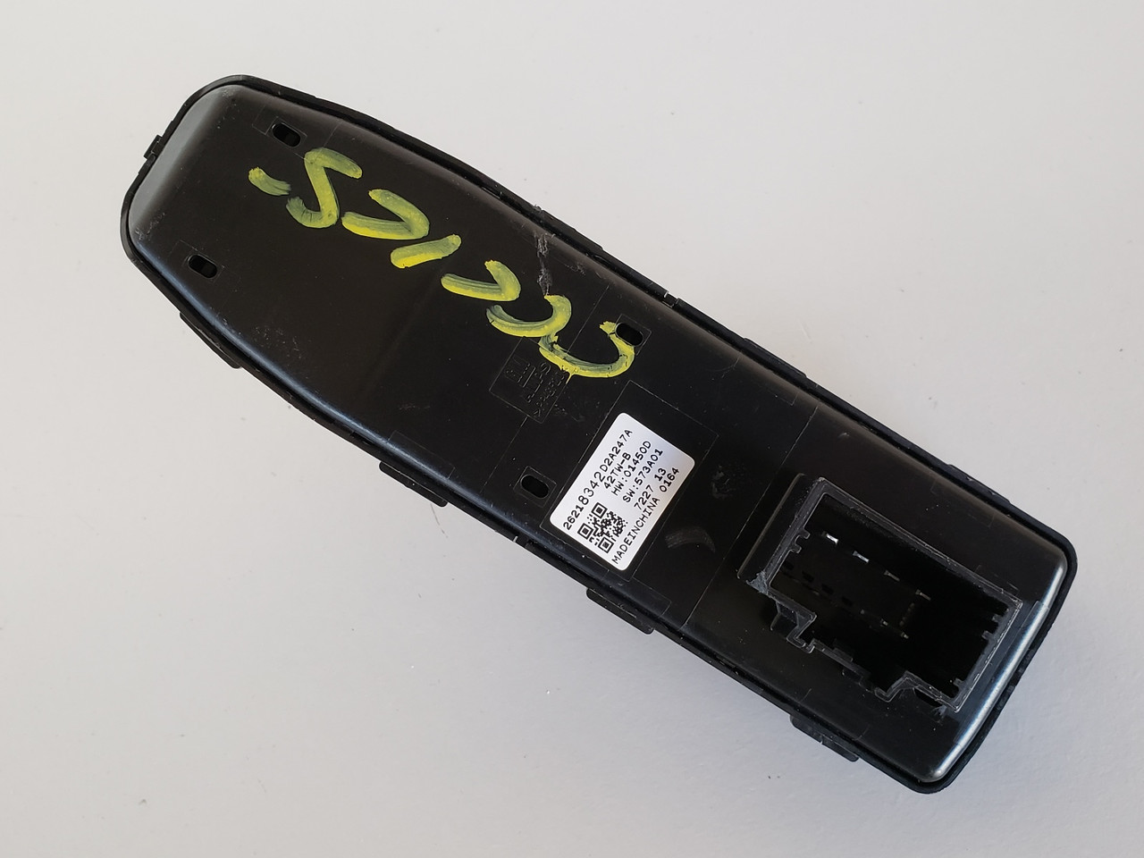 16-19 Chevy Malibu 26218342 Left / Right Rear Passenger Window Switch OEM 16-19 Chevy Malibu 26218342 Left / Right Rear Passenger Window Switch OEM