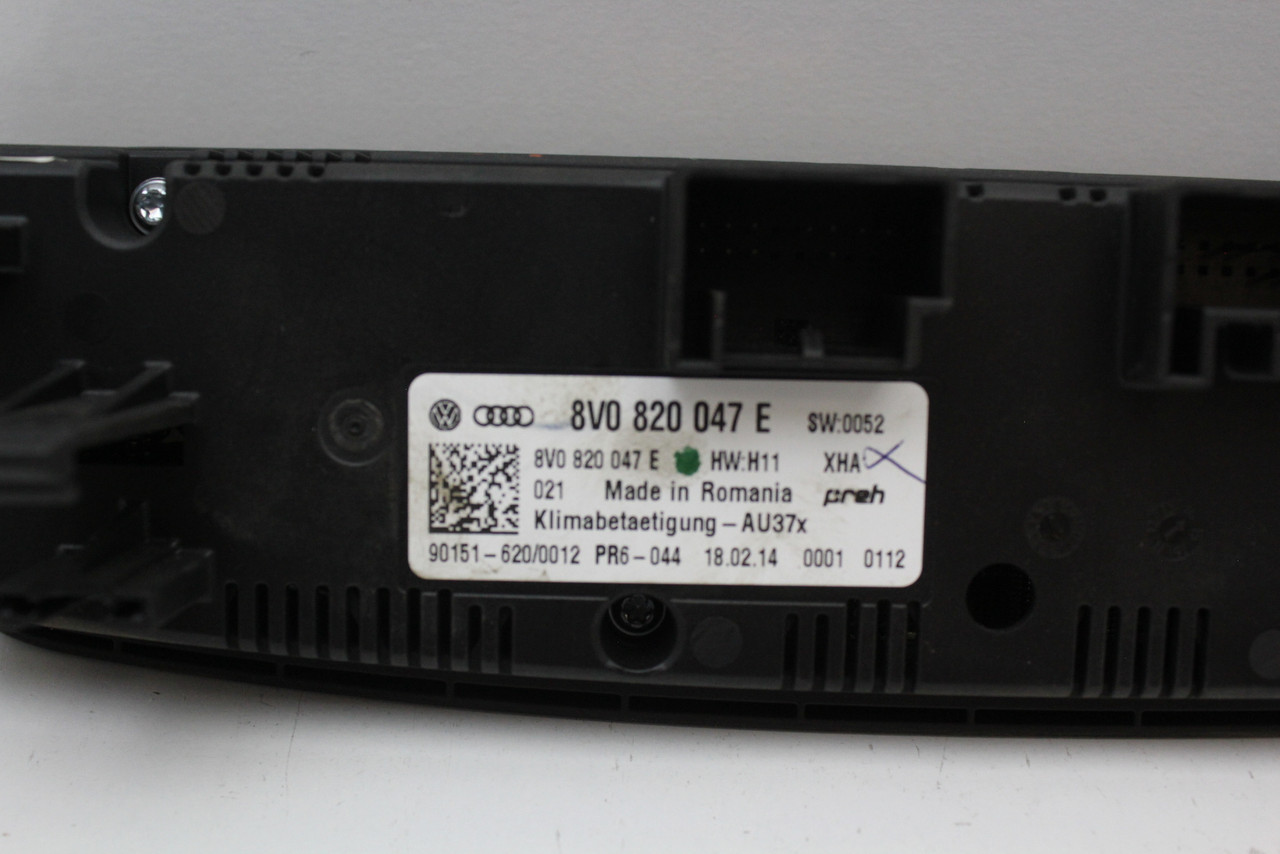 15 16 17 Audi A3 8V0820047E Climate Control Panel Temperature Unit A/C Heater 15 16 17 Audi A3 8V0820047E Climate Control Panel Temperature Unit A/C Heater