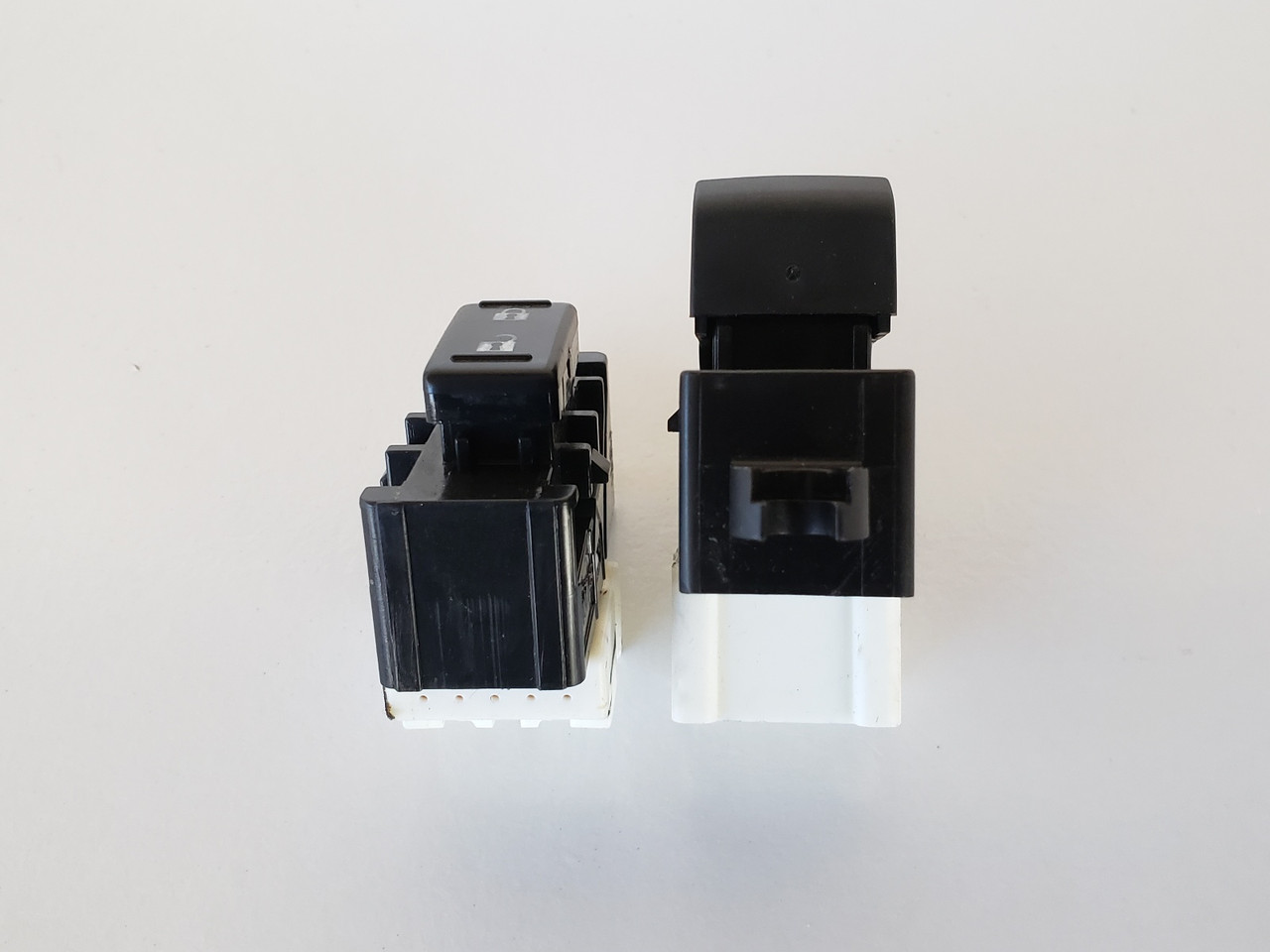 11-12 Subaru Legacy 94263AJ12A Right Front RH Passenger Window Switch OEM