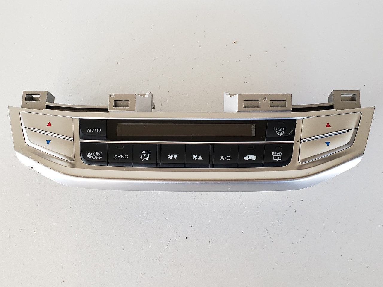 13-15 Accord LX 79600 T2F A61 Climate Control Panel Temperature Unit A/C Heater 13-15 Accord LX 79600 T2F A61 Climate Control Panel Temperature Unit A/C Heater