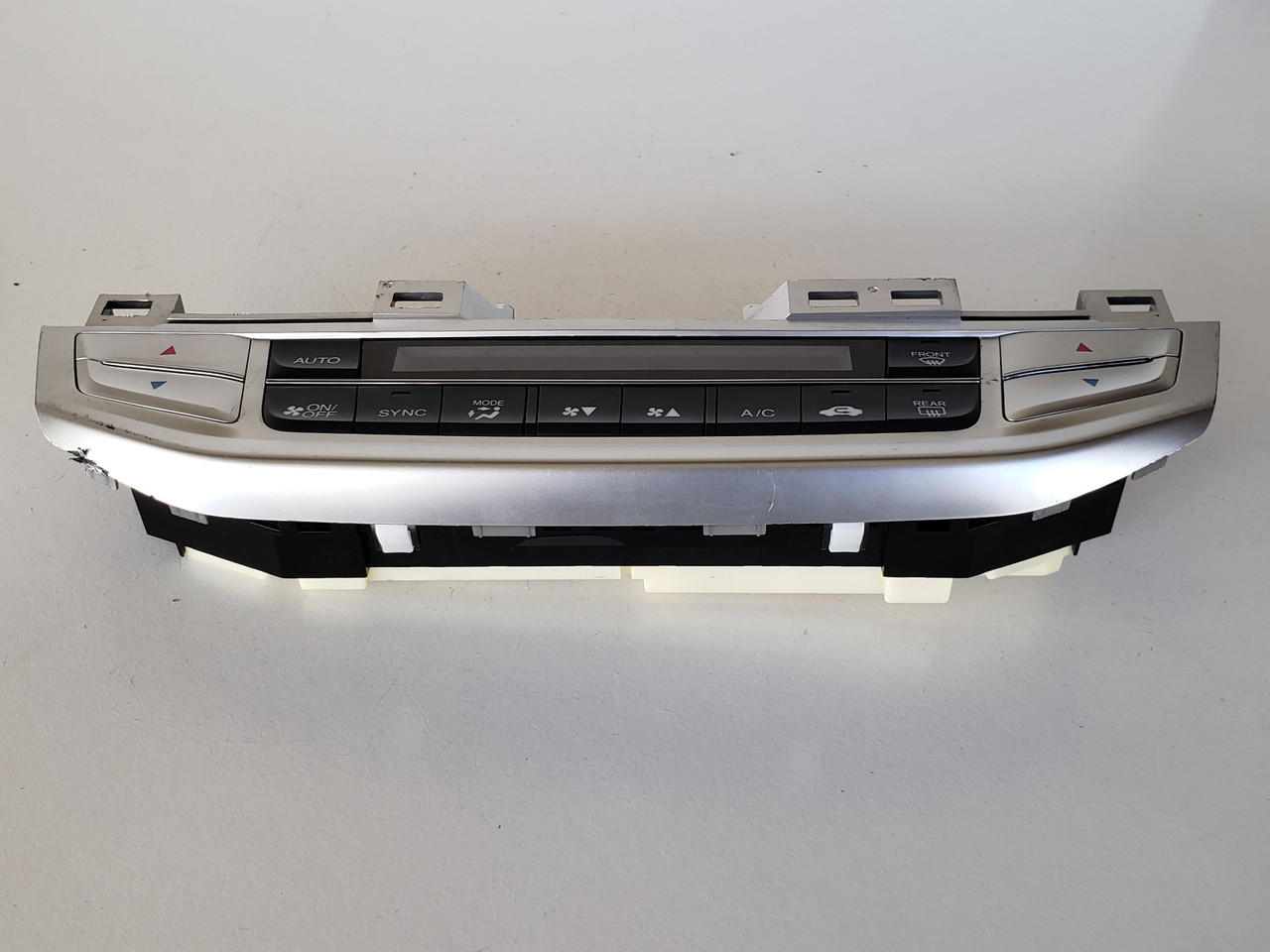 13-15 Accord LX 79600 T2F A61 Climate Control Panel Temperature Unit A/C Heater 13-15 Accord LX 79600 T2F A61 Climate Control Panel Temperature Unit A/C Heater