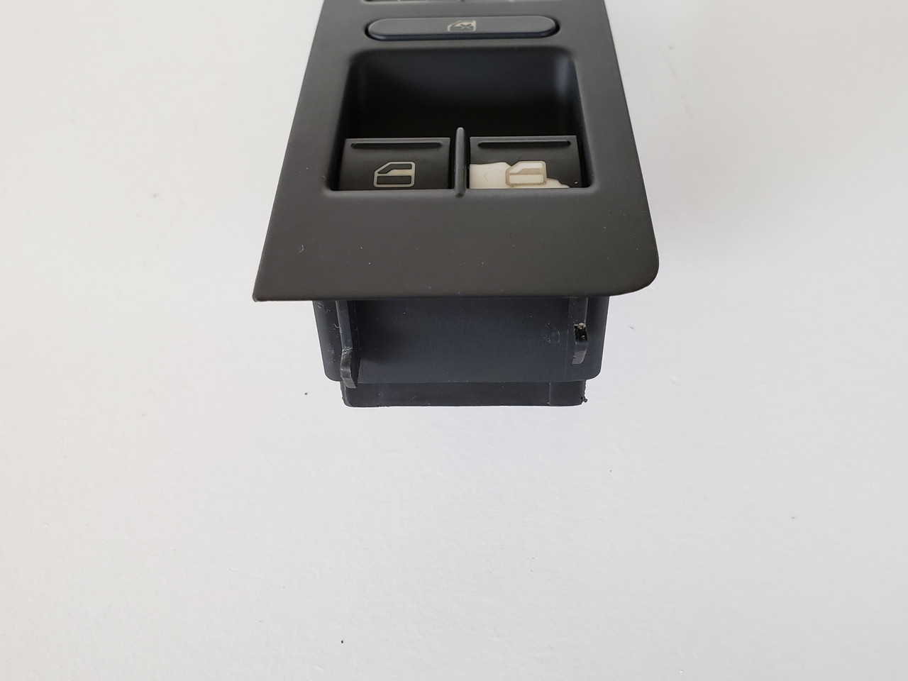 09-17 VW Volkswagen CC 1K4959857B Drivers Side Left Master Window Switch OEM 09-17 VW Volkswagen CC 1K4959857B Drivers Side Left Master Window Switch OEM