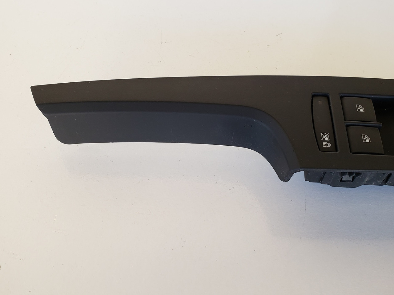 14-15 Cadillac DTS 92259977 Drivers Side Left Master Window Switch OEM 14-15 Cadillac DTS 92259977 Drivers Side Left Master Window Switch OEM