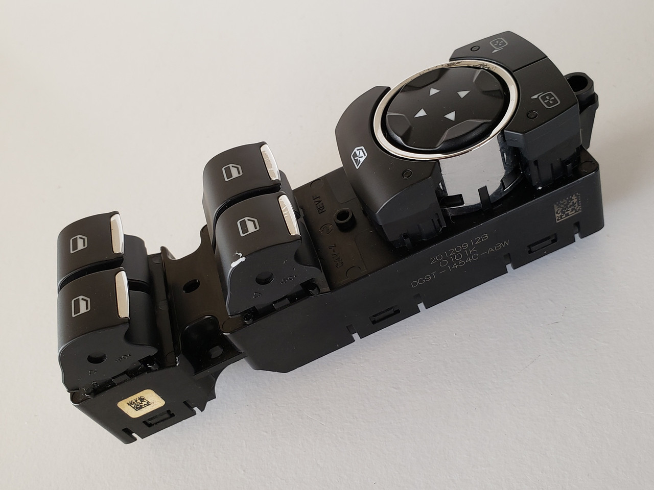 13-20 Ford Fusion DG9T-14540-ABW Drivers Side Left Master Window Switch OEM