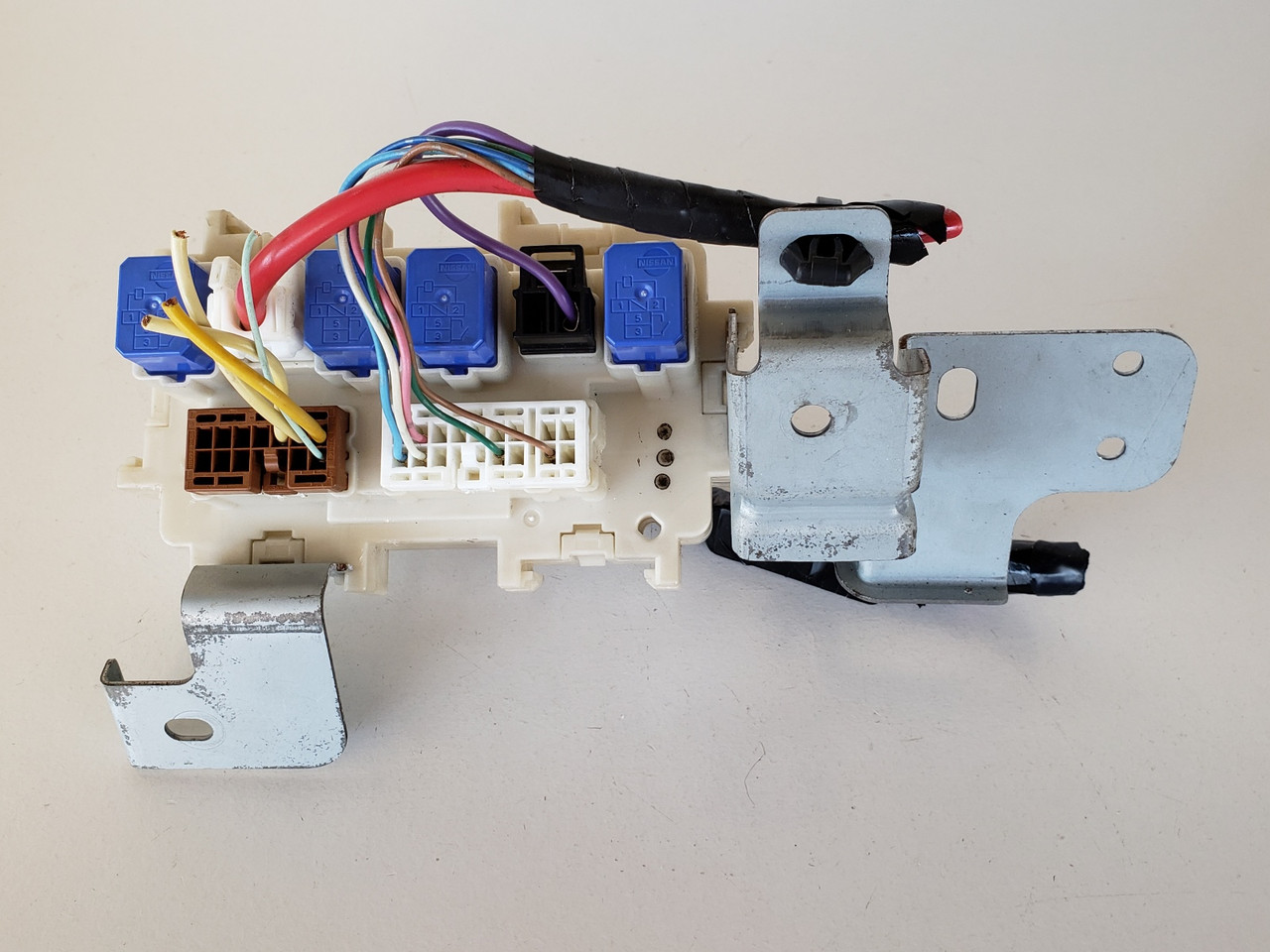 2009-2013 Infiniti G37 INF0B 1A21 Fusebox Fuse Box Relay Unit Module