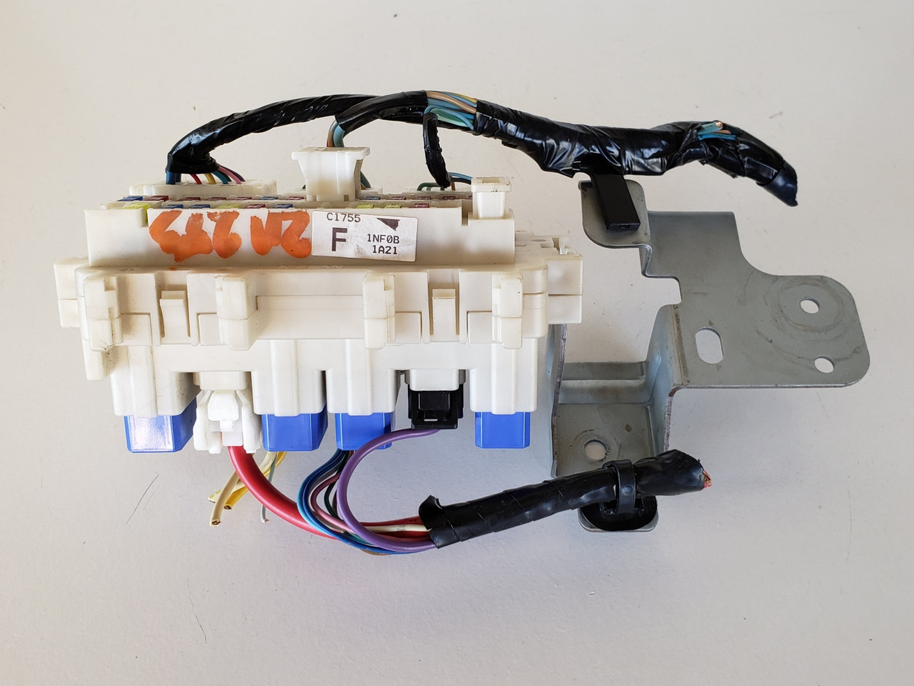 2009-2013 Infiniti G37 INF0B 1A21 Fusebox Fuse Box Relay Unit Module