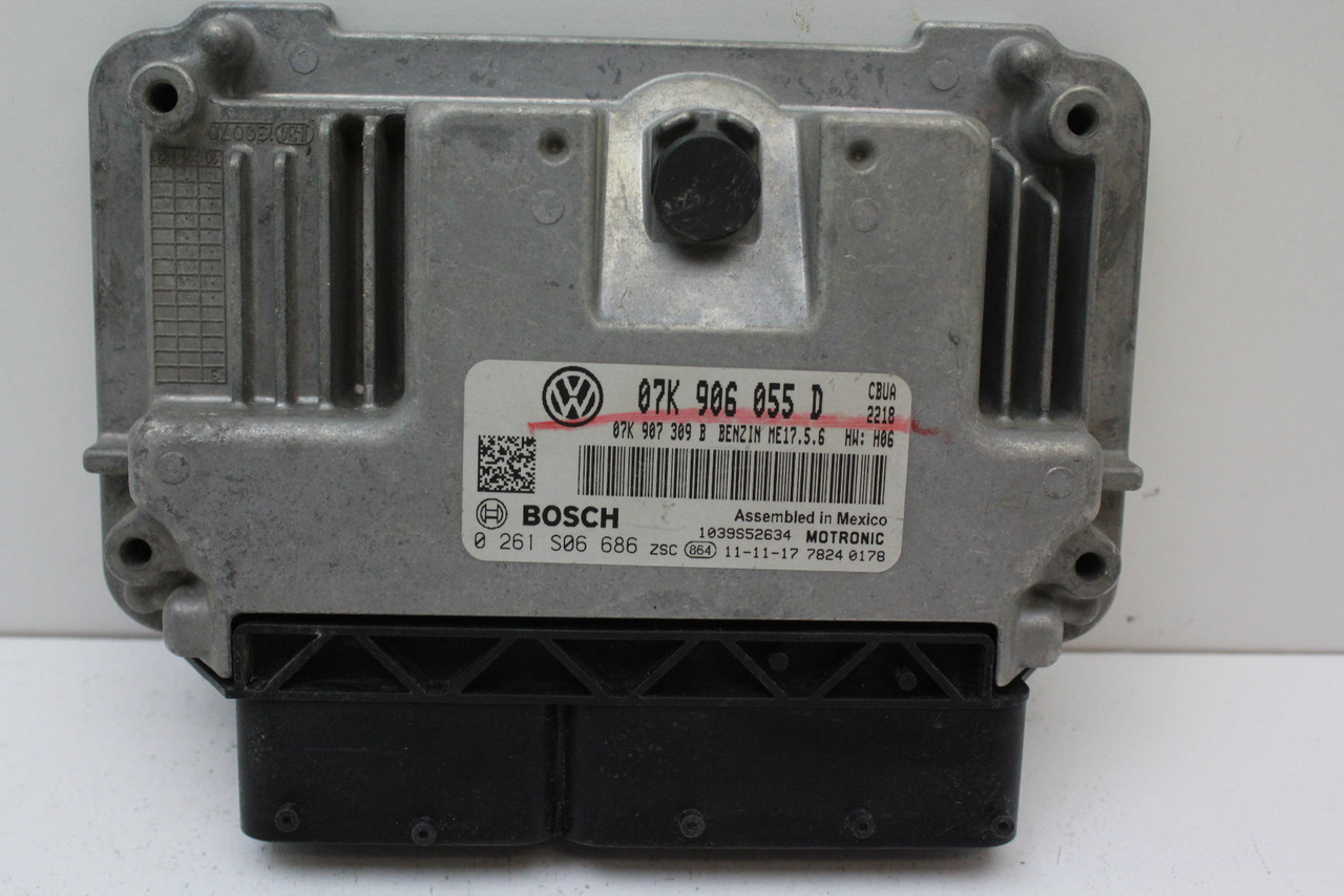 2012 Volkswagen Beetle 2.5L 07K 906 055 D Computer Engine Control ECU ECM Module