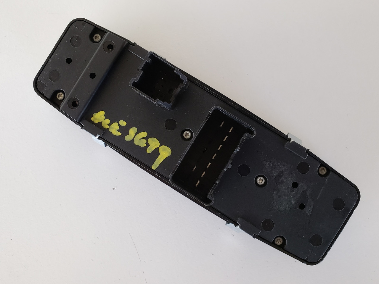 13-15 Dodge Ram 1500 68110866AB Drivers Side Left Master Window Switch OEM 13-15 Dodge Ram 1500 68110866AB Drivers Side Left Master Window Switch OEM