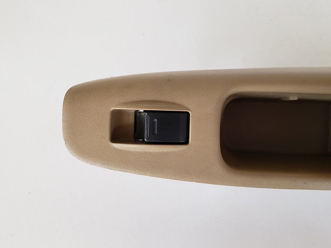 02-06 Toyota Camry 74272-AA010 Left Rear Passenger Window Switch OEM