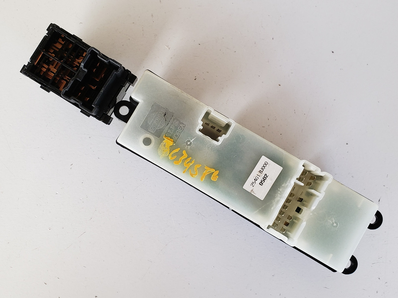 02-04 Nissan Altima 25401 8J000 Drivers Side Left Master Window Switch OEM