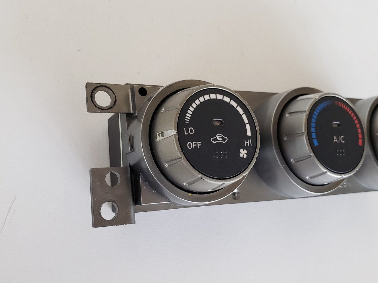 05-06 Altima 27500 ZB010 Climate Control Panel Temperature Unit A/C Heater