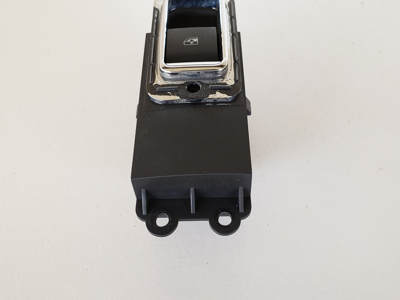 14-20 Chevy Impala 23466797 Left / Right Rear Passenger Window Switch OEM 14-20 Chevy Impala 23466797 Left / Right Rear Passenger Window Switch OEM