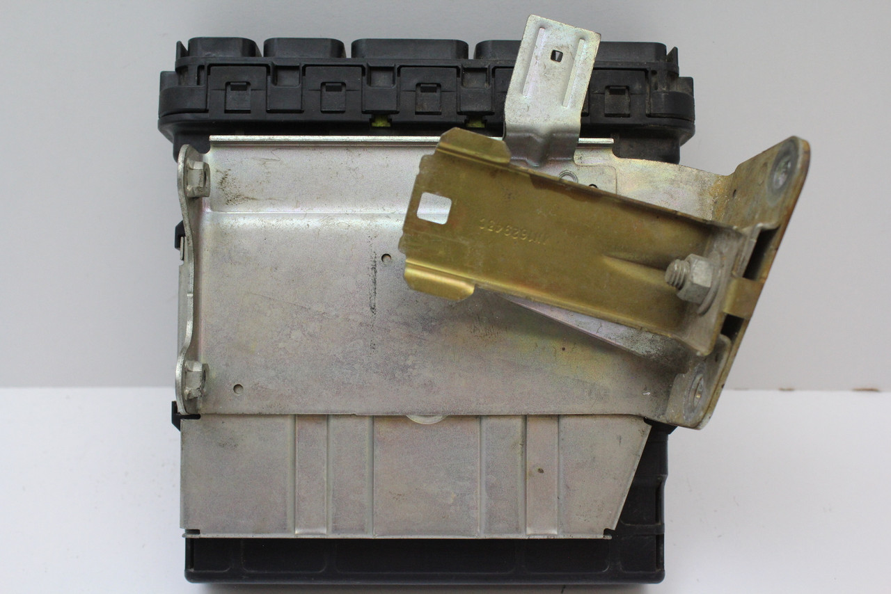 2008 08 Mitsubishi Eclipse 2.4L 1860A777 Computer Engine Control ECU ECM Module