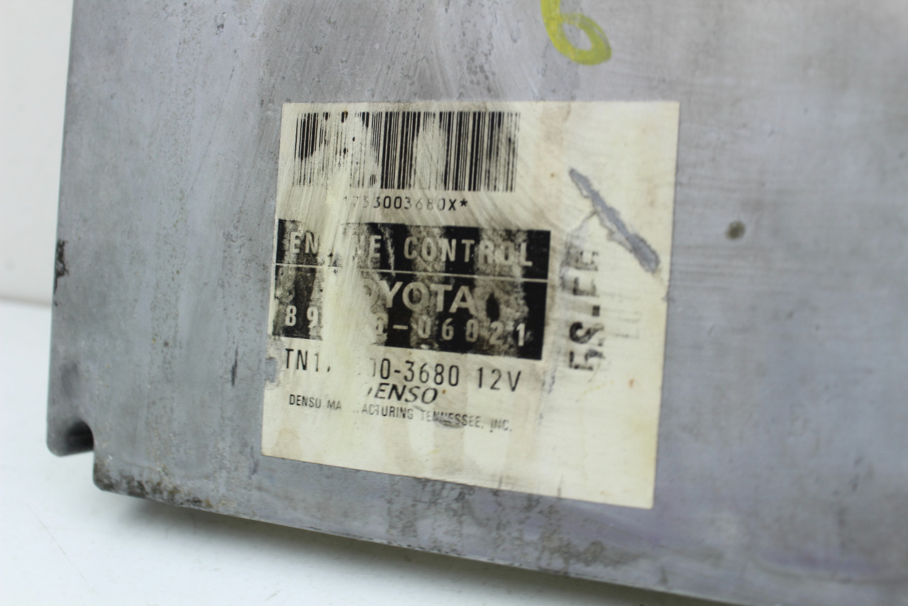 みみ❀　0308 00 Toyota Camry 89666-06021 Computer Brain Engine Control ECU ECM