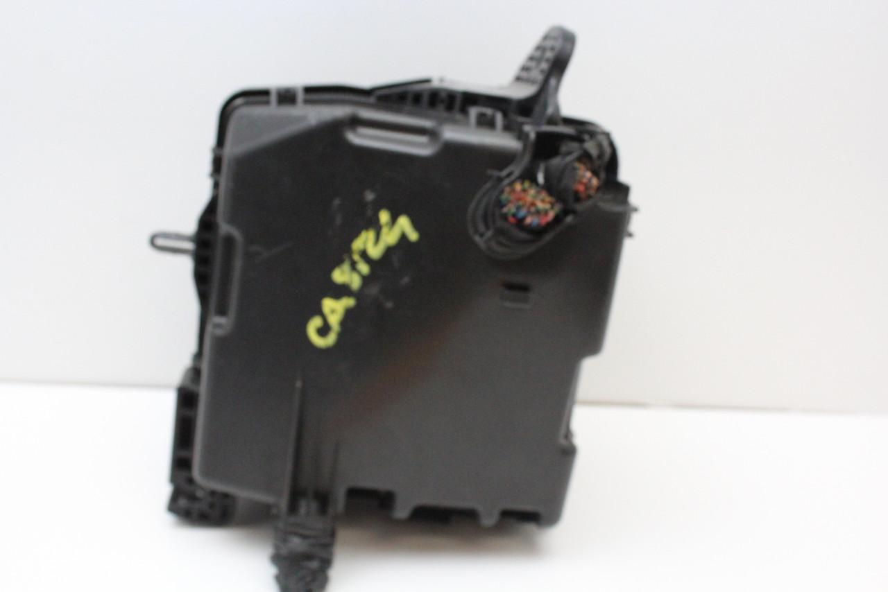 15-18 Kia Sedona 91222-A9781 Fusebox Fuse Box Junction Relay Control Module