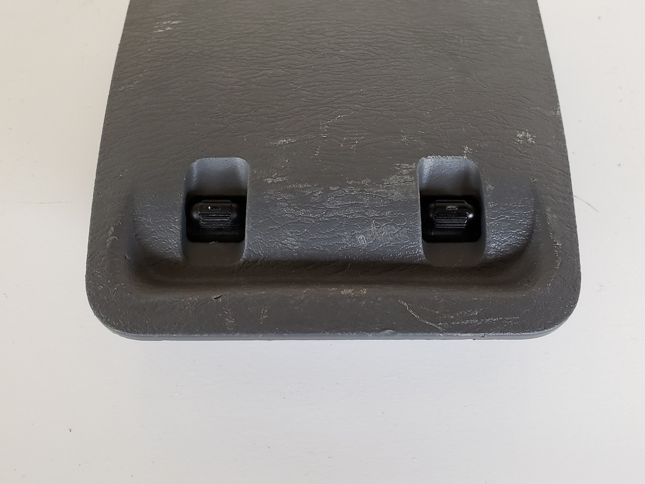 05-07 Jeep Liberty 56010091 Floor Console Rear Window Switch