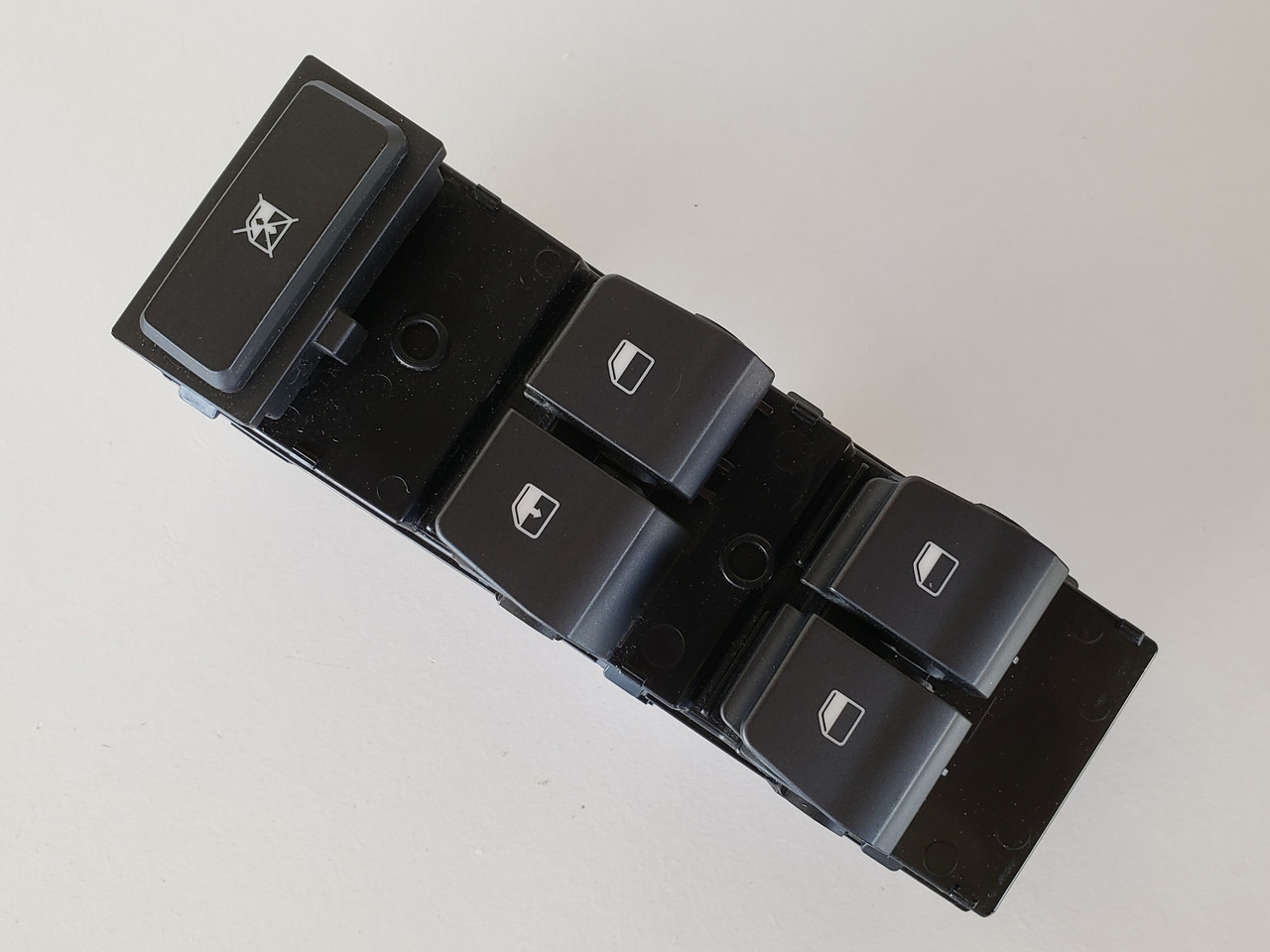 18-19 Hyundai Elantra 93571-G3000PMP Drivers Side Left Master Window Switch OEM 18-19 Hyundai Elantra 93571-G3000PMP Drivers Side Left Master Window Switch OEM