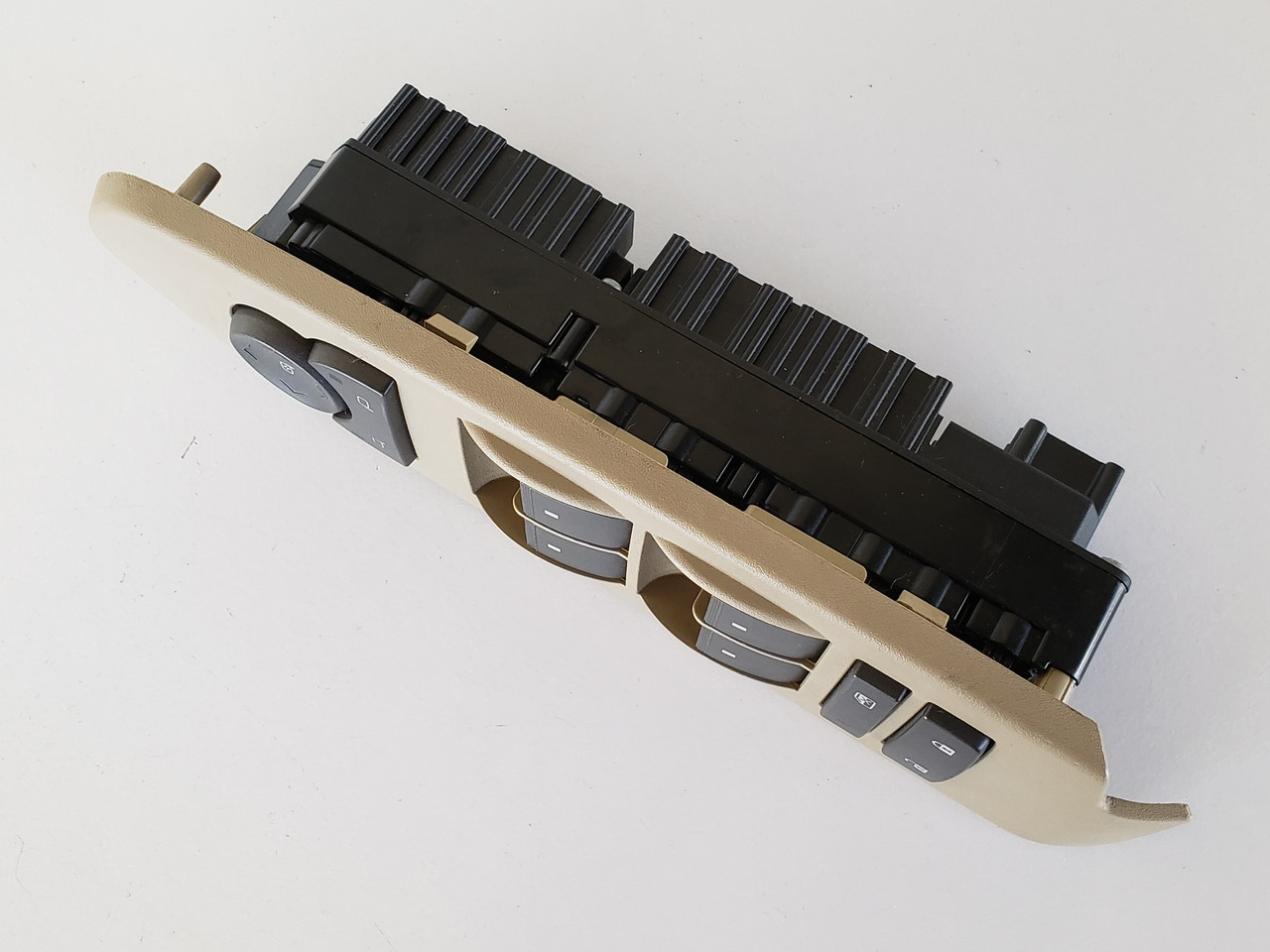 08-14 Cadillac CTS 25970545AC Drivers Side Left Master Window Switch OEM