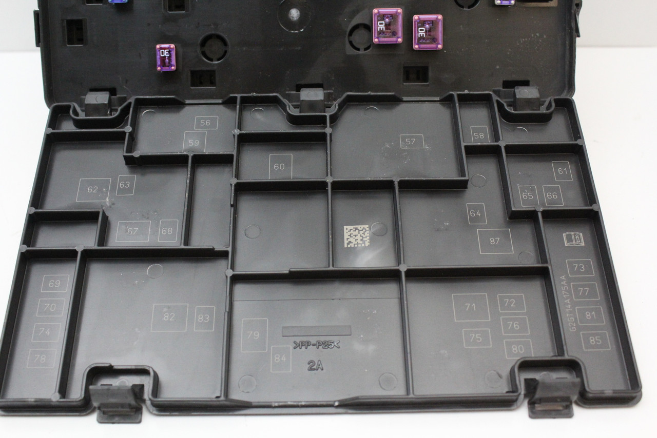 17-20 Ford Fusion HG9Z14A068A Fusebox Fuse Box Relay Unit Module