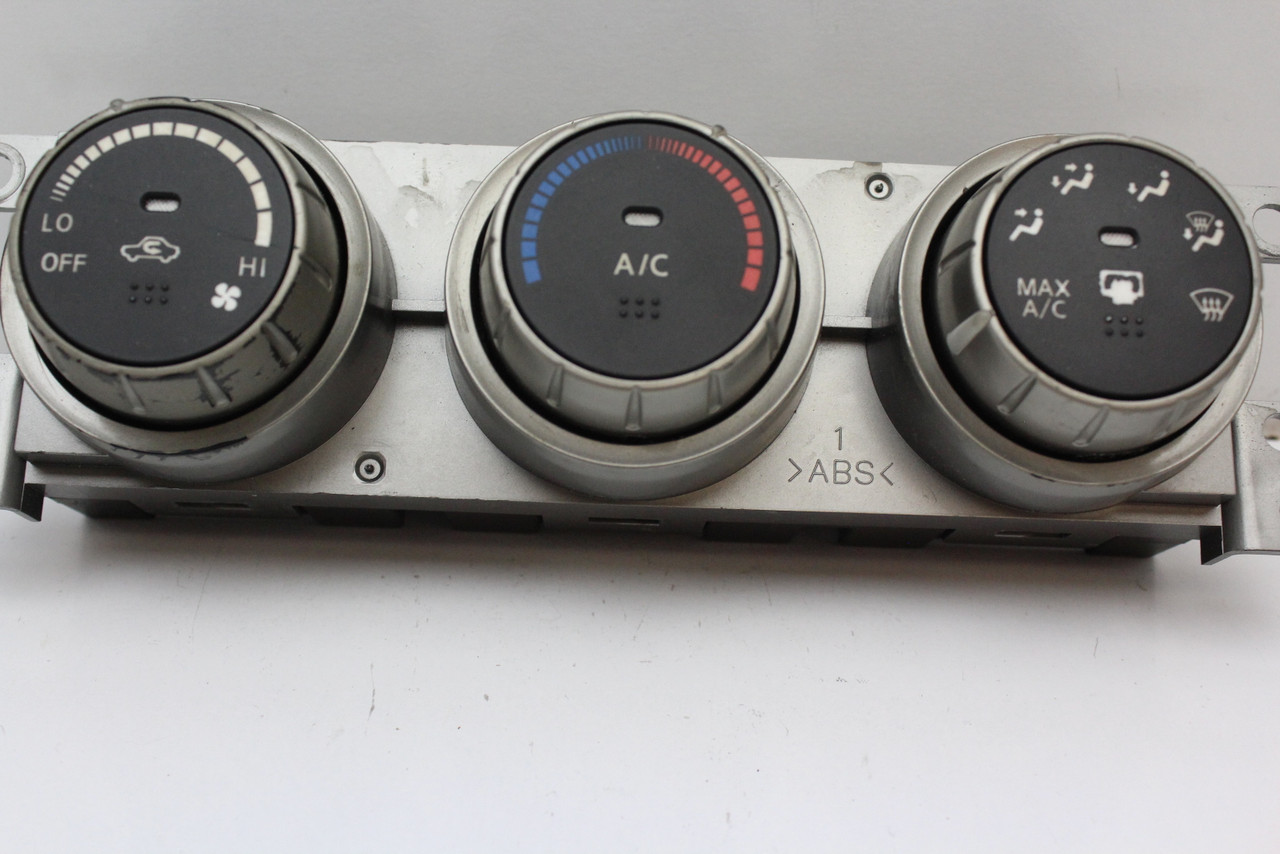 05 06 Altima 27500 ZB010 Climate Control Panel Temperature Unit A/C Heater