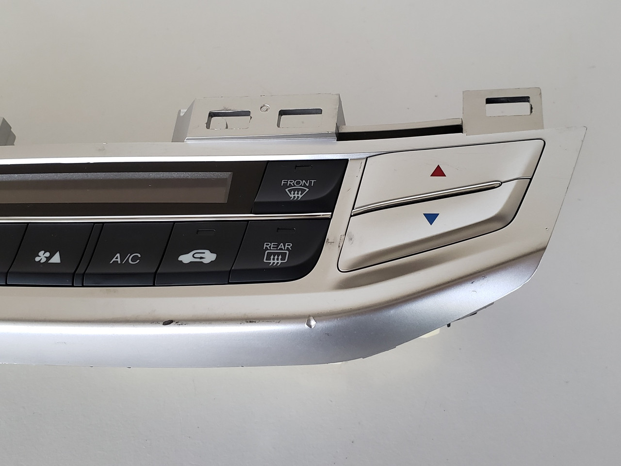13-15 Accord 79600 T2F A61 Climate Control Panel Temperature Unit A/C Heater 13-15 Accord 79600 T2F A61 Climate Control Panel Temperature Unit A/C Heater