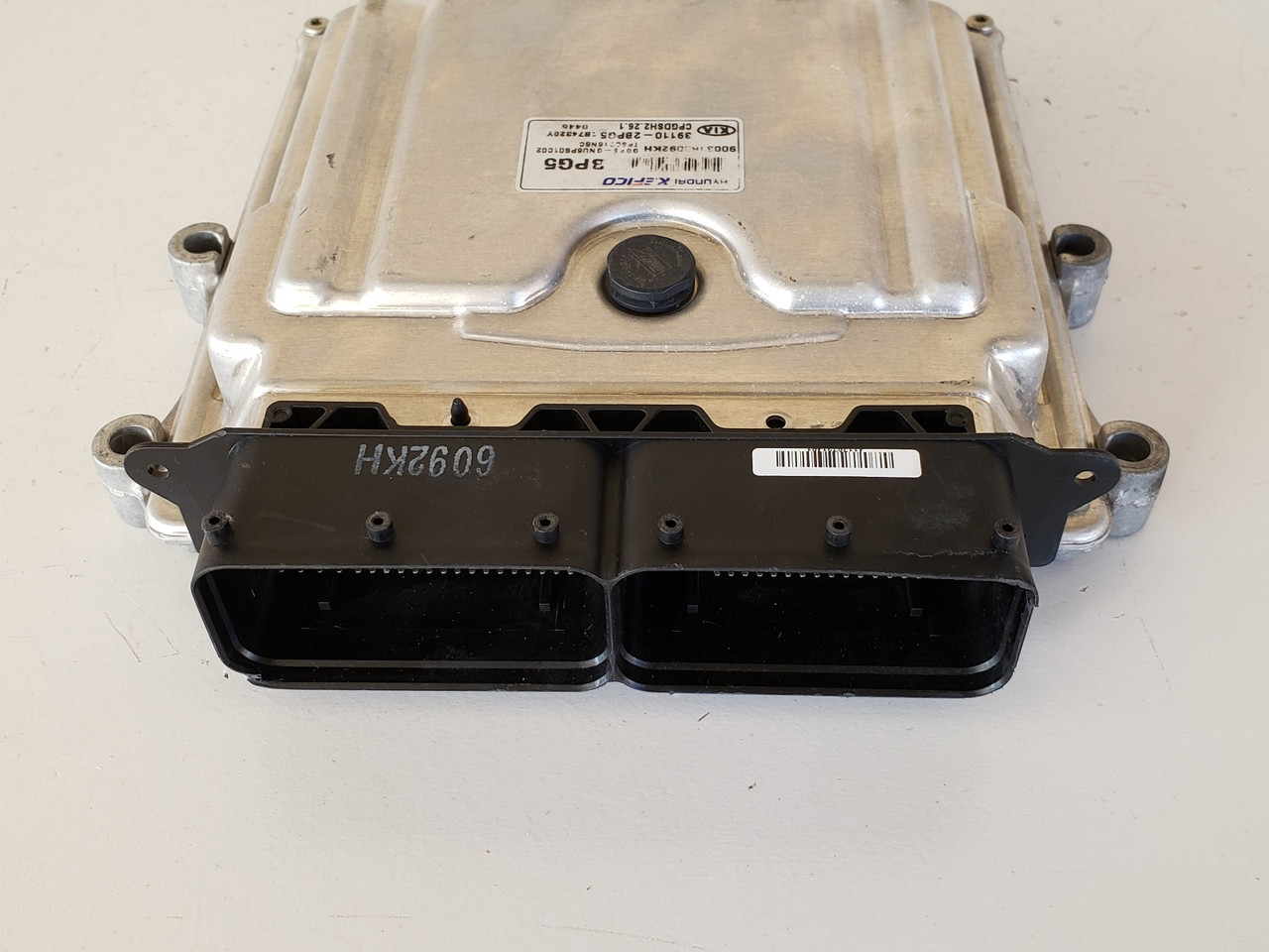 2017-2018 Kia Soul 39110-2BPG5 Computer Brain Engine Control ECU ECM EBX Module
