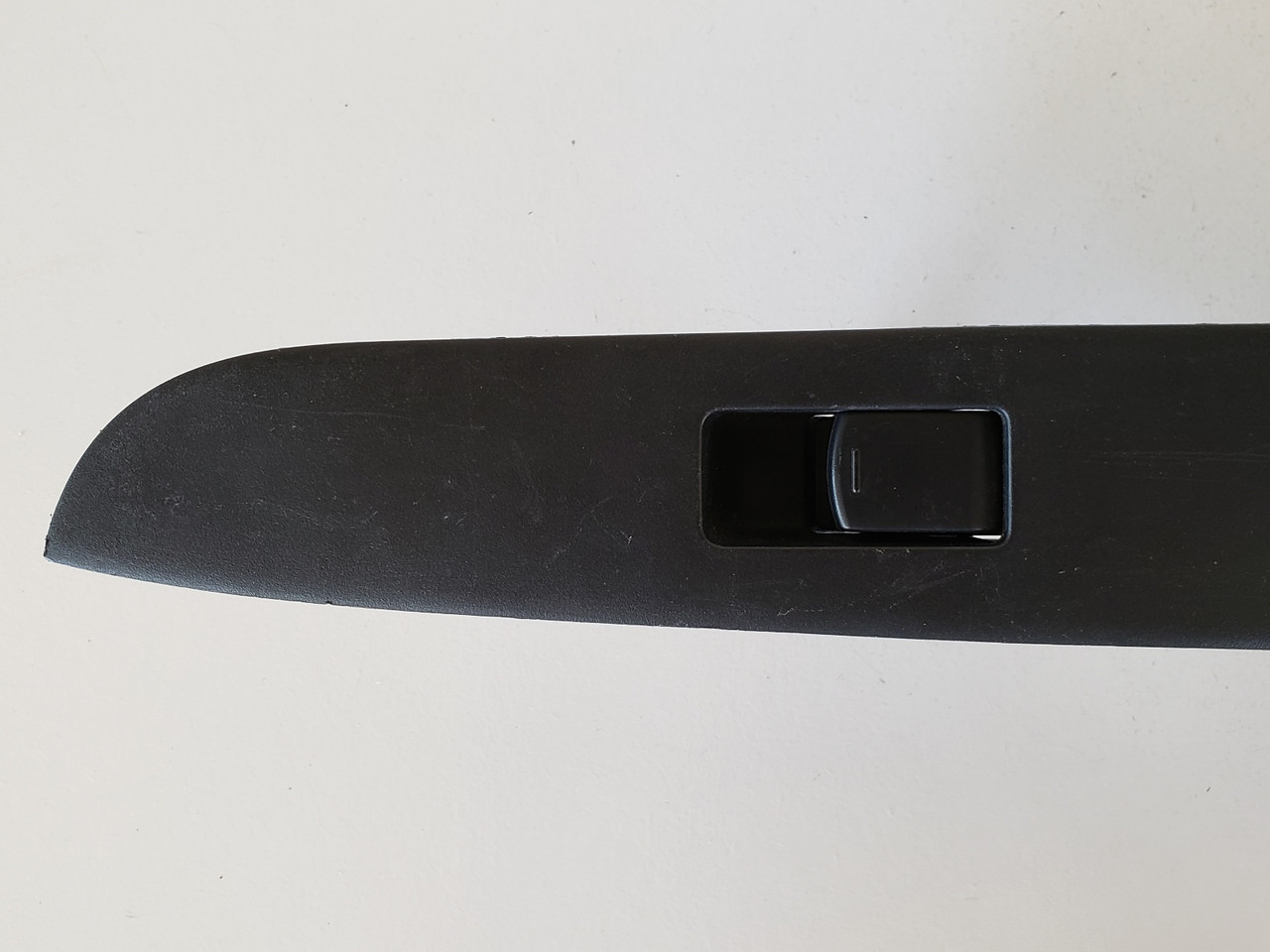 08-09 Nissan Sentra 25421 ET000 Left Rear Passenger Window Switch OEM