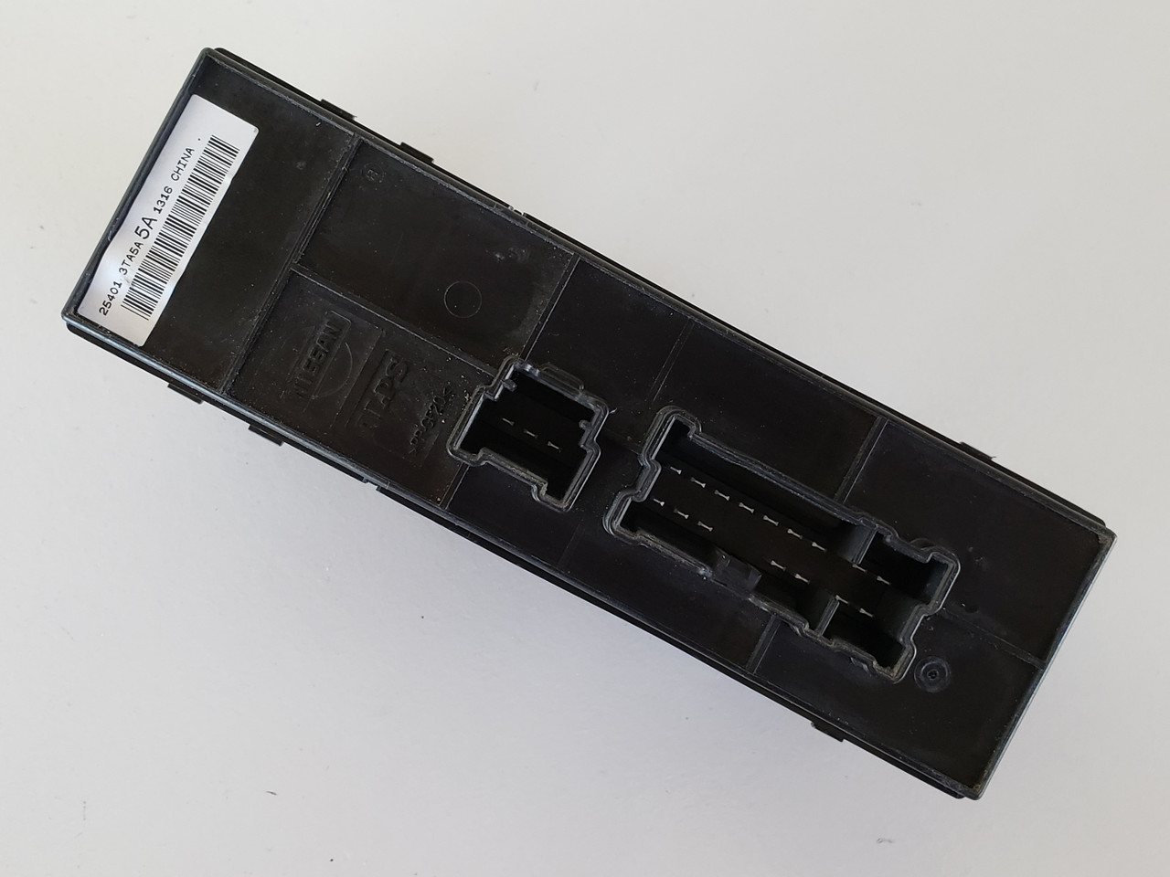 13-18 Nissan Altima 25401-3TA5A Drivers Side Left Master Window Switch OEM 13-18 Nissan Altima 25401-3TA5A Drivers Side Left Master Window Switch OEM