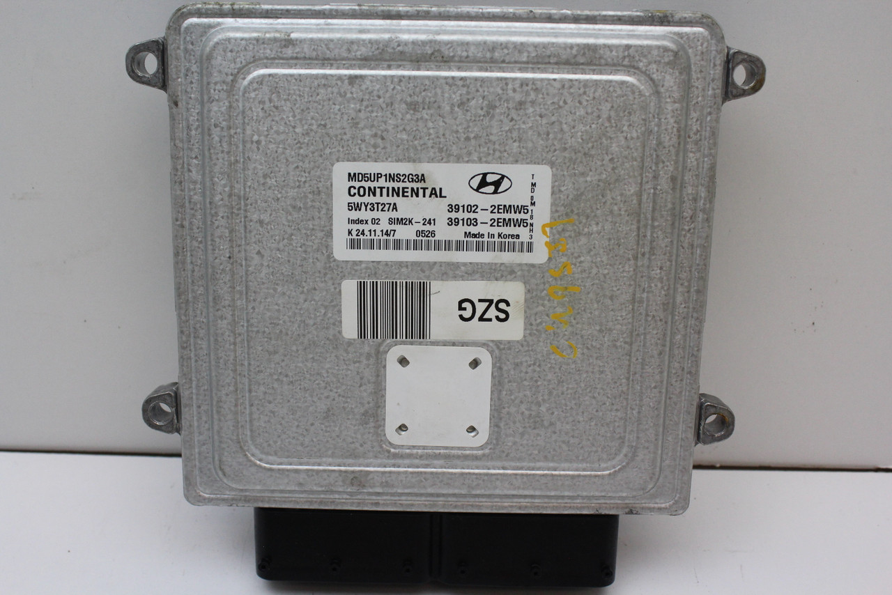 2015 15 Hyundai Elantra 39103-2EMW5 Computer Brain Engine Control ECU ECM Module