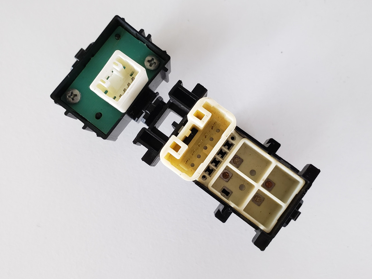 09-13 Toyota Corolla 74231-12880 Right Front Passenger Window Switch OEM 09-13 Toyota Corolla 74231-12880 Right Front Passenger Window Switch OEM