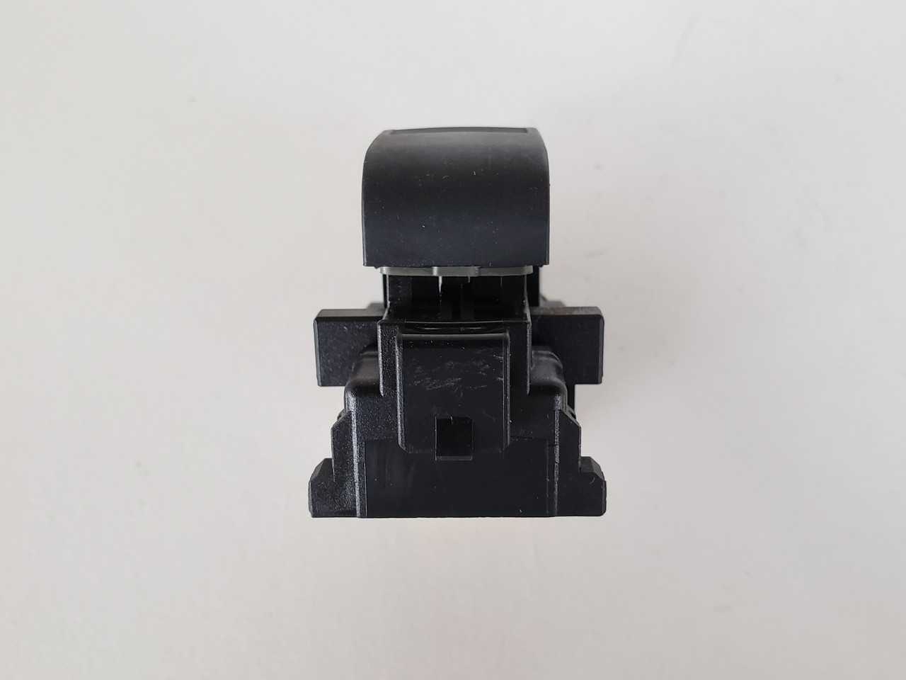 09-13 Toyota Corolla 74271-02260 Left / Right Rear Passenger Window Switch OEM 09-13 Toyota Corolla 74271-02260 Left / Right Rear Passenger Window Switch OEM