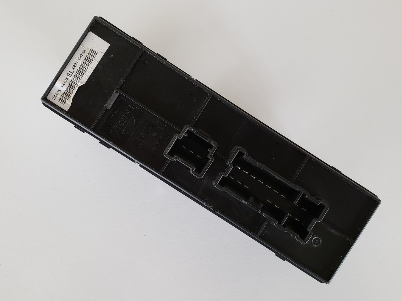 16-20 Nissan Maxima 25401-4RA0A Drivers Side Left Master Window Switch OEM 16-20 Nissan Maxima 25401-4RA0A Drivers Side Left Master Window Switch OEM