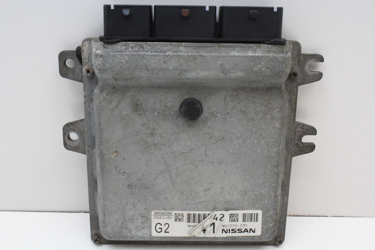 2014 14 Nissan Pathfinder NEC010-035 Computer Engine Control ECU ECM Module