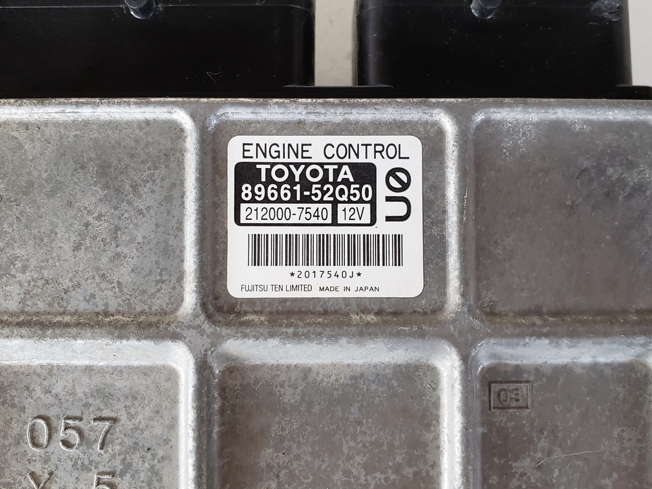 2011-2012 Yaris 89661-52Q50 Computer Brain Engine Control