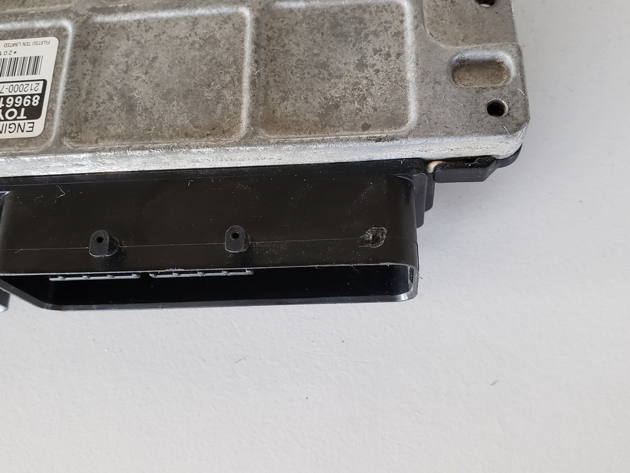 2011-2012 Yaris 89661-52Q50 Computer Brain Engine Control ECU ECM EBX Module 2011-2012 Yaris 89661-52Q50 Computer Brain Engine Control ECU ECM EBX Module