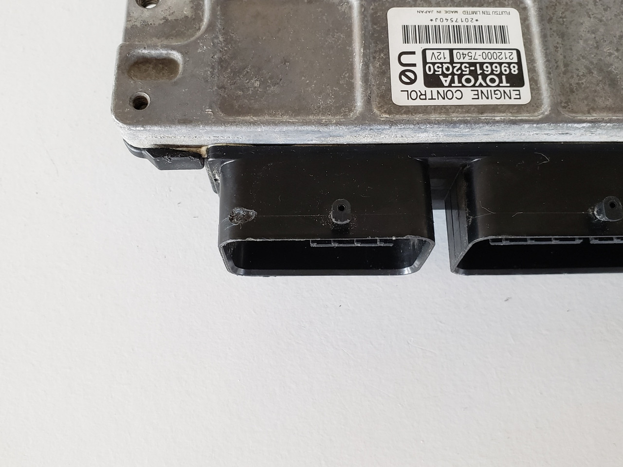 2011-2012 Yaris 89661-52Q50 Computer Brain Engine Control ECU ECM EBX Module 2011-2012 Yaris 89661-52Q50 Computer Brain Engine Control ECU ECM EBX Module