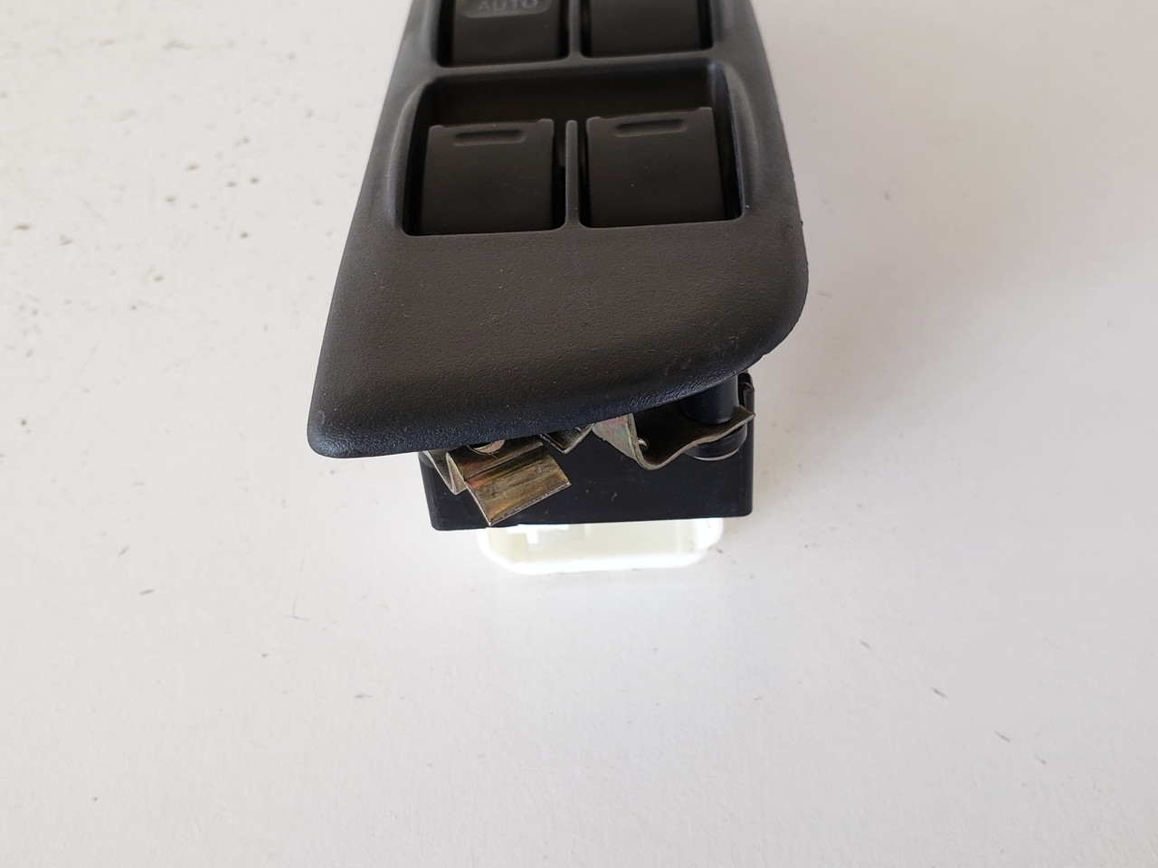 04-05 Toyota Rav4 84820-42171 Drivers Side Left Master Window Switch OEM