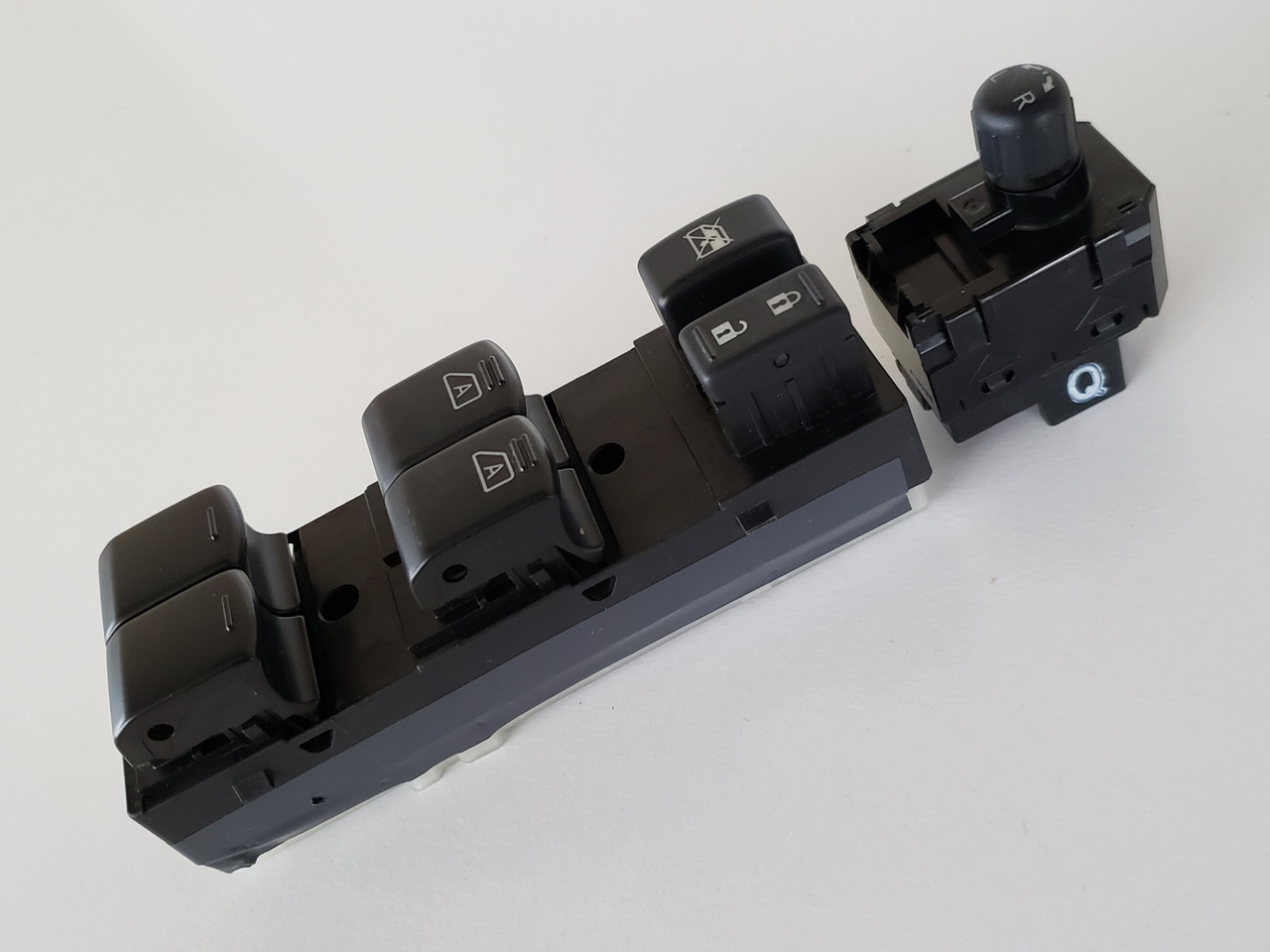 09-14 Nissan Murano 25401 1AA5D Drivers Side Left Master Window Switch OEM 09-14 Nissan Murano 25401 1AA5D Drivers Side Left Master Window Switch OEM